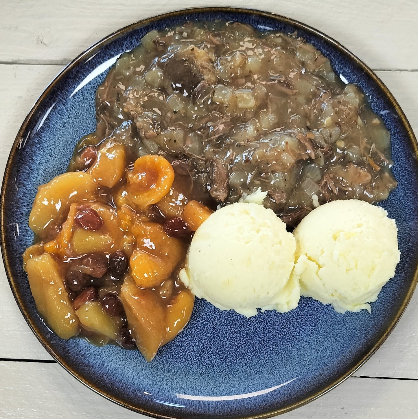 Runder hachee ( uien), Compote , aardappelpuree